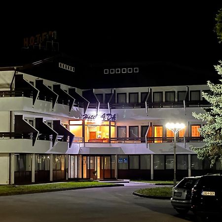 Hotel Ada Bihać Buitenkant foto