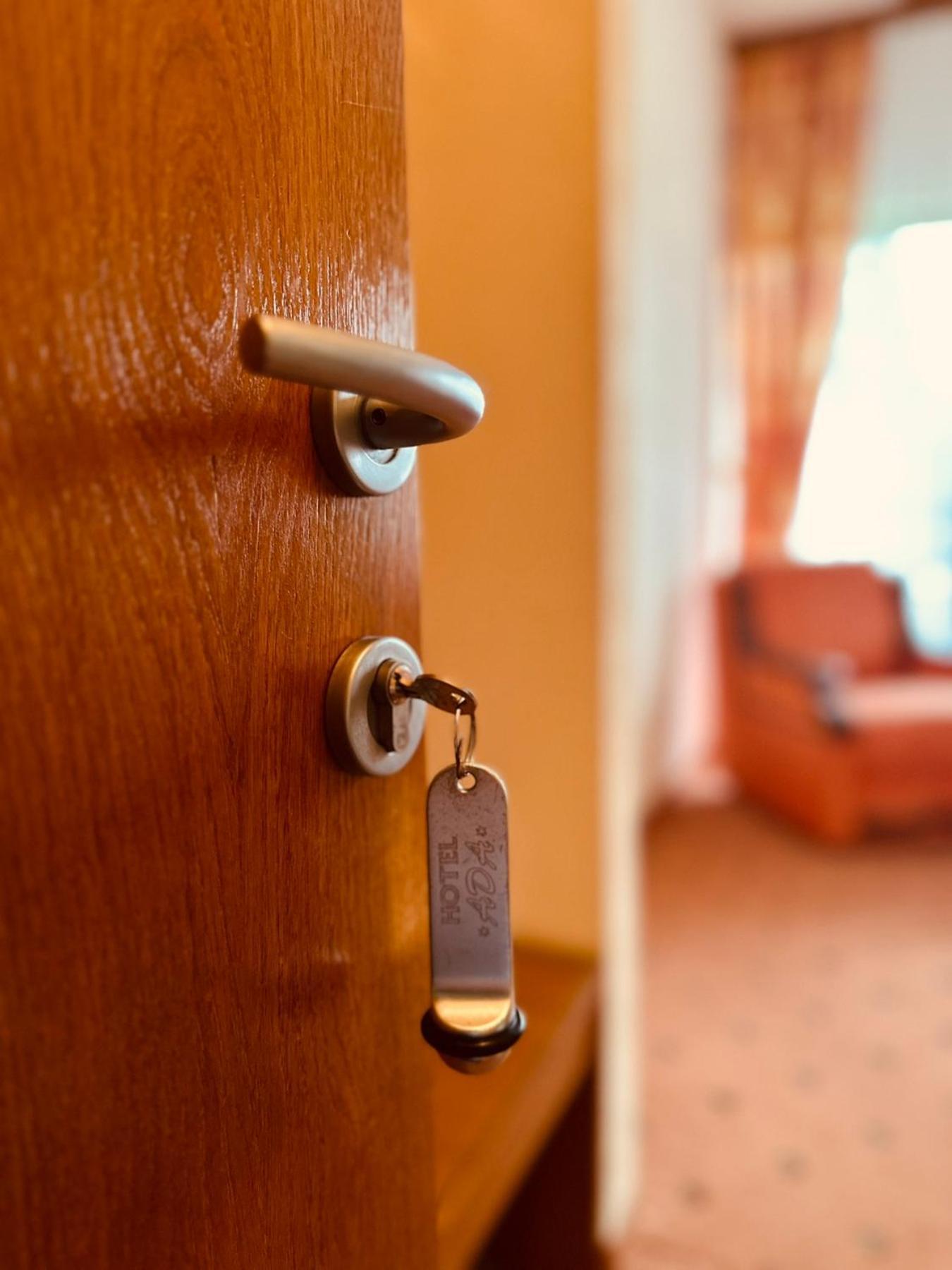 Hotel Ada Bihać Buitenkant foto