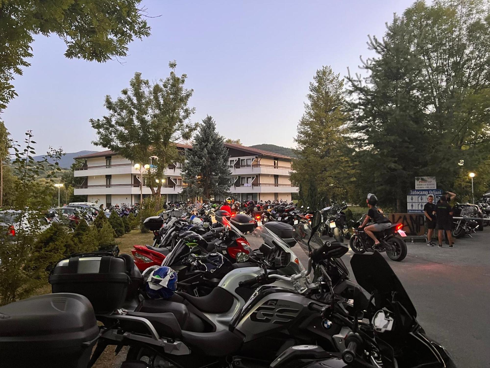 Hotel Ada Bihać Buitenkant foto