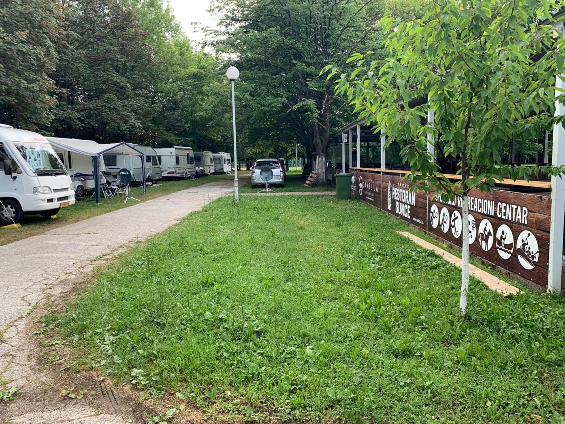 Hotel Ada Bihać Buitenkant foto