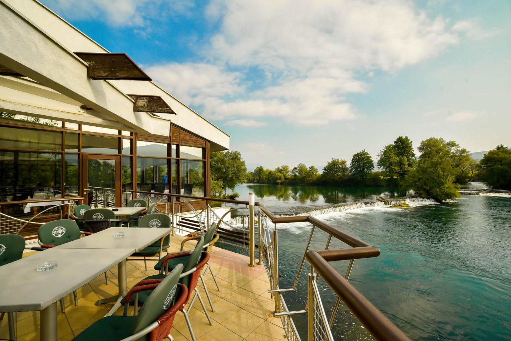 Hotel Ada Bihać Buitenkant foto